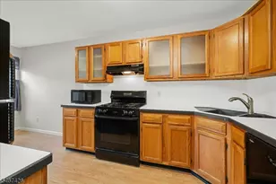 1802 Scarlett Dr, Washington Township, NJ 07840 - Photo 5