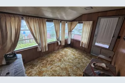 509 Thompson Ave, Roselle, NJ 07203 - Photo 9