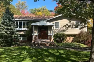 12 Mountainside Dr, Randolph Township, NJ 07869 - Photo 1