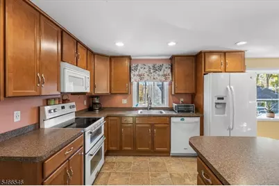 4 Kilroy Rd, Andover Township, NJ 07860 - Photo 19