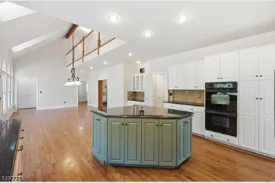 6 Wedgewood Dr, Clinton Township, NJ 08801 - Photo 17
