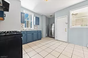 293 Ogden St, Orange, NJ 07050 - Photo 7