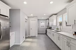 26 Crescent Ave, Newark, NJ 07112 - Photo 11