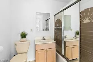79 Park Edge, Berkeley Heights Township, NJ 07922 - Photo 7