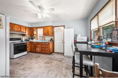552 Main St, Lodi, NJ 07644 - Photo 9