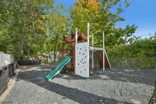 73 Cayuga Ave, Rockaway Township, NJ 07866 - Photo 23