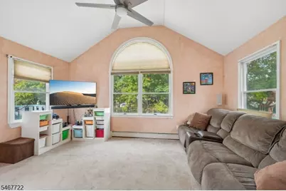 73 Cayuga Ave, Rockaway Township, NJ 07866 - Photo 5