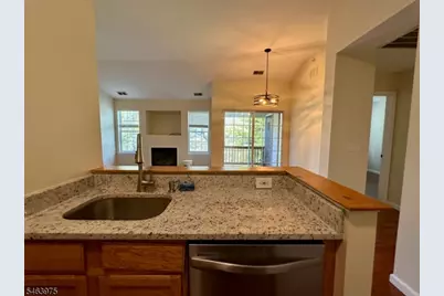 646 Honeybrook Cir, Lopatcong Township, NJ 08886 - Photo 19