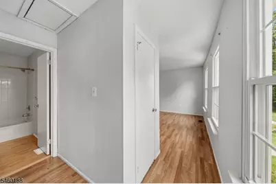35 Byrnes Ln, Sayreville, NJ 08872 - Photo 15