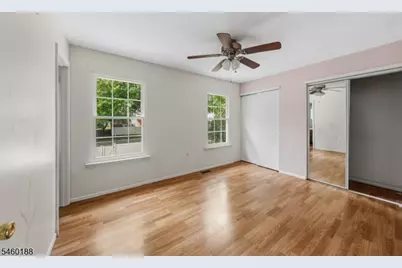 35 Byrnes Ln, Sayreville, NJ 08872 - Photo 17