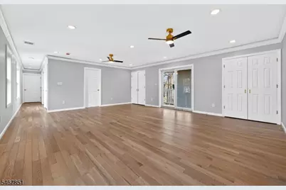 237 Jacksonville Dr, Parsippany, NJ 07054 - Photo 29