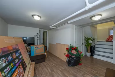 224 Montgomery St, Bloomfield Twp., NJ 07003 - Photo 25