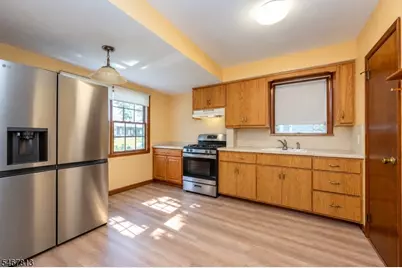 224 Montgomery St, Bloomfield Twp., NJ 07003 - Photo 9