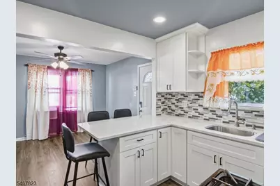 42 Telford St, East Orange, NJ 07018 - Photo 15