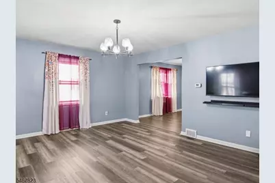 42 Telford St, East Orange, NJ 07018 - Photo 5
