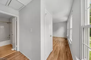 35 Byrnes Ln, Sayreville, NJ 08872 - Photo 15