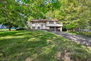 7 Tanglewood Dr, Livingston, NJ 07039 - Photo 1