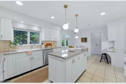 45 Belgrade Ter, West Orange Township, NJ 07052 - Photo 15
