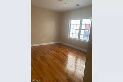 737 S 12th St, Newark, NJ 07103 - Photo 13