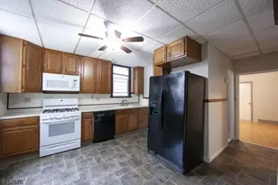 85 W 13th St, Bayonne, NJ 07002 - Photo 7