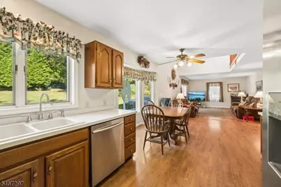 41 Woodside Dr, Lebanon Township, NJ 08826 - Photo 21