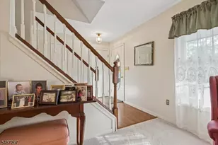41 Woodside Dr, Lebanon Township, NJ 08826 - Photo 5