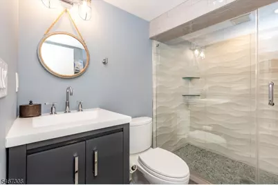 4 Walton Ln, Livingston, NJ 07039 - Photo 33