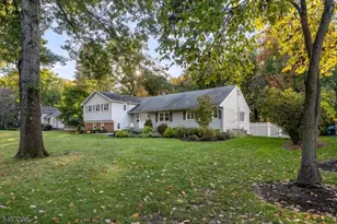 4 Walton Ln, Livingston, NJ 07039 - Photo 3