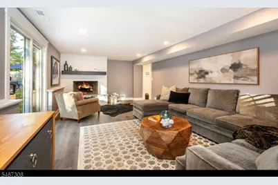 4 Walton Ln, Livingston, NJ 07039 - Photo 23
