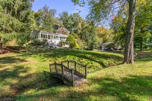 8 Prescott Cir, Clinton Township, NJ 08833 - Photo 5