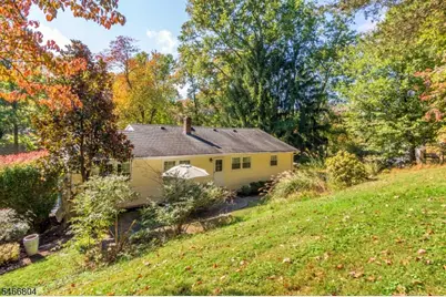 8 Prescott Cir, Clinton Township, NJ 08833 - Photo 37
