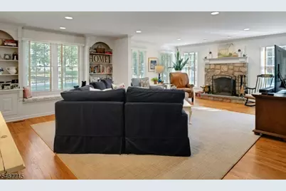 2 Mansfield Ct, Mendham, NJ 07945 - Photo 9