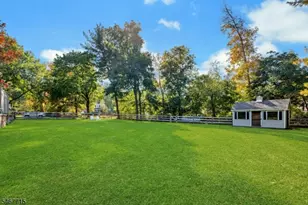 2 Mansfield Ct, Mendham, NJ 07945 - Photo 21