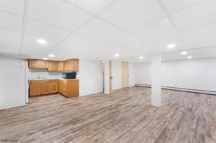 43 Dodie Dr, Parsippany, NJ 07054 - Photo 25