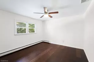 43 Dodie Dr, Parsippany, NJ 07054 - Photo 19