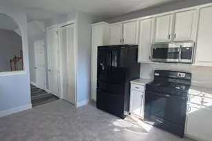 428 Lenape Ln, Lopatcong Township, NJ 08865 - Photo 7