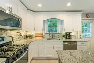 260 Cozy Lake Rd, Jefferson Township, NJ 07438 - Photo 3