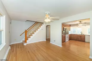 18 N Hillside Ave, Roxbury Township, NJ 07876 - Photo 9