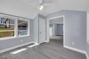 28 Oriole Rd, Jefferson Township, NJ 07438 - Photo 3
