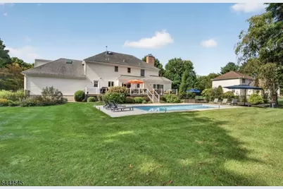 3 Old Farmstead Rd, Chester, NJ 07930 - Photo 5