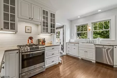 29 Orchard St, Mendham, NJ 07945 - Photo 13