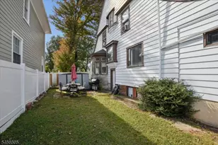 453 Park Ave, Orange, NJ 07050 - Photo 17
