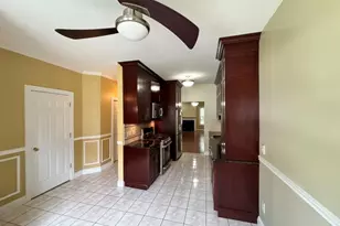 303 Tallwood Ln, Green Brook Township, NJ 08812 - Photo 5