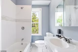10 Charles St, East Orange, NJ 07017 - Photo 19