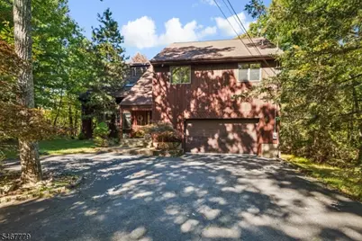 113 Evergreen Ave, Hopatcong, NJ 07843 - Photo 3