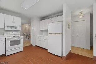 150 Dezenzo Ln, West Orange Township, NJ 07052 - Photo 5