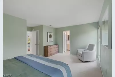 150 Dezenzo Ln, West Orange Township, NJ 07052 - Photo 15