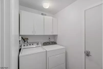 150 Dezenzo Ln, West Orange Township, NJ 07052 - Photo 21