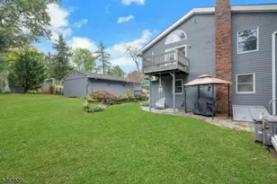 39 Hillside Ave, Jefferson Township, NJ 07460 - Photo 5