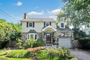 251 Rose Ct, Ridgewood, NJ 07450 - Photo 1